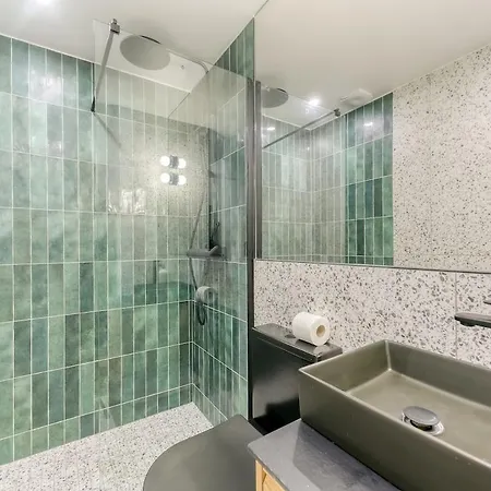 Designer Loft 5 Minutes From Paris